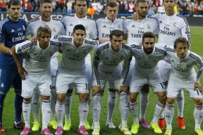 WTA总决赛首日综述：斯瓦泰克旗开得胜，莱巴金娜横扫迎开门红，wta2021